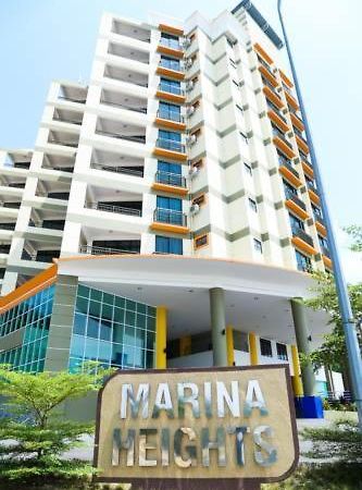 Marina Heights Seaview Resort Apartment II ルムット エクステリア 写真